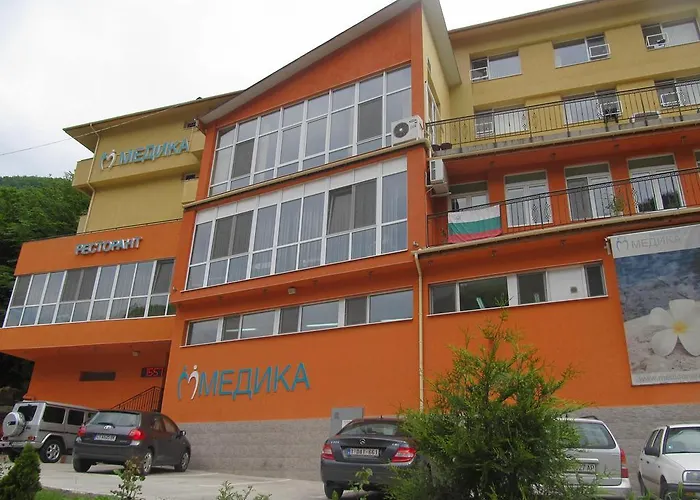 Здравен курорт Balneo Comlex Medica Narechen